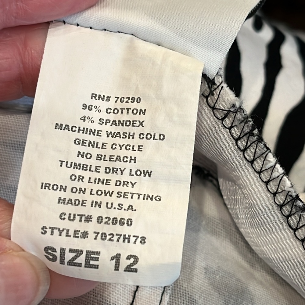 California Concepts Zebra print sleeveless dress. Sz 12 Great for Summer - Picture 15 of 16